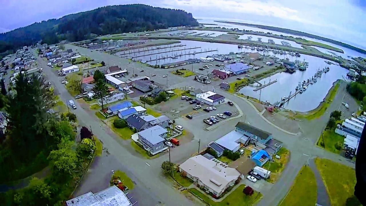 Winchester Bay Inn Reedsport Eksteriør billede