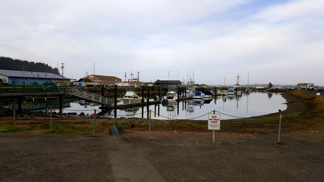 Winchester Bay Inn Reedsport Eksteriør billede
